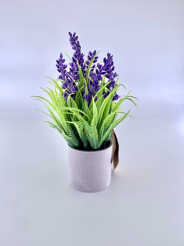 Vaso Pequeno com Lavanda Artificial -  Delicadeza e Beleza Sem Manutenção
