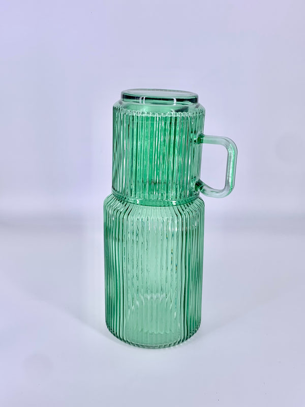 Conjunto Garrafa com Copo de Vidro – Praticidade com Estilo