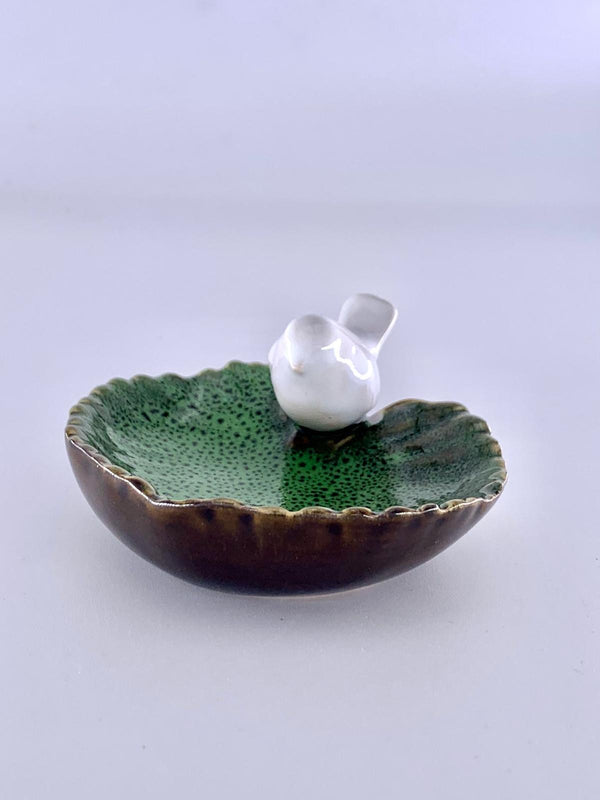 Prato decorativo com passarinho -  Delicadeza e Natureza na Sua Decoração