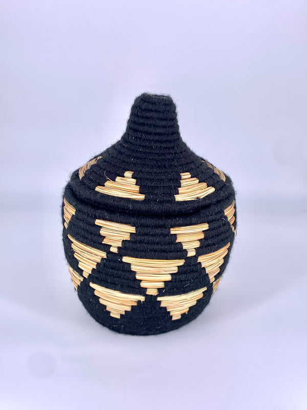 Cesta com Tampa -  Organização e Estilo para Sua Casa