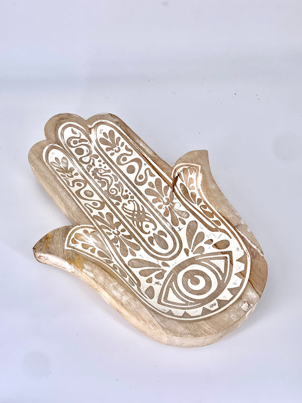 Prato de Madeira Mão de Fátima - Proteção e Beleza na Sua Decoração