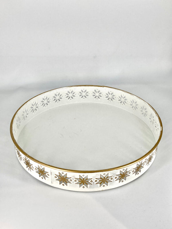 Tabuleiro Redondo Branco com Detalhes Dourados -  Elegância e Versatilidade