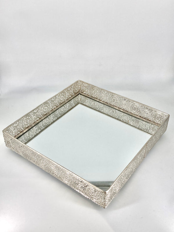 Tabuleiro Espelhado Quadrado - Sofisticação e Brilho para Sua Decoração